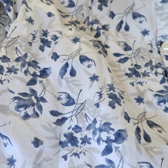 Men's medium button-up dress shirt - Picture 3 of 3